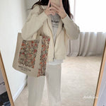 William Morris “Vintage Flower” - Casualruby