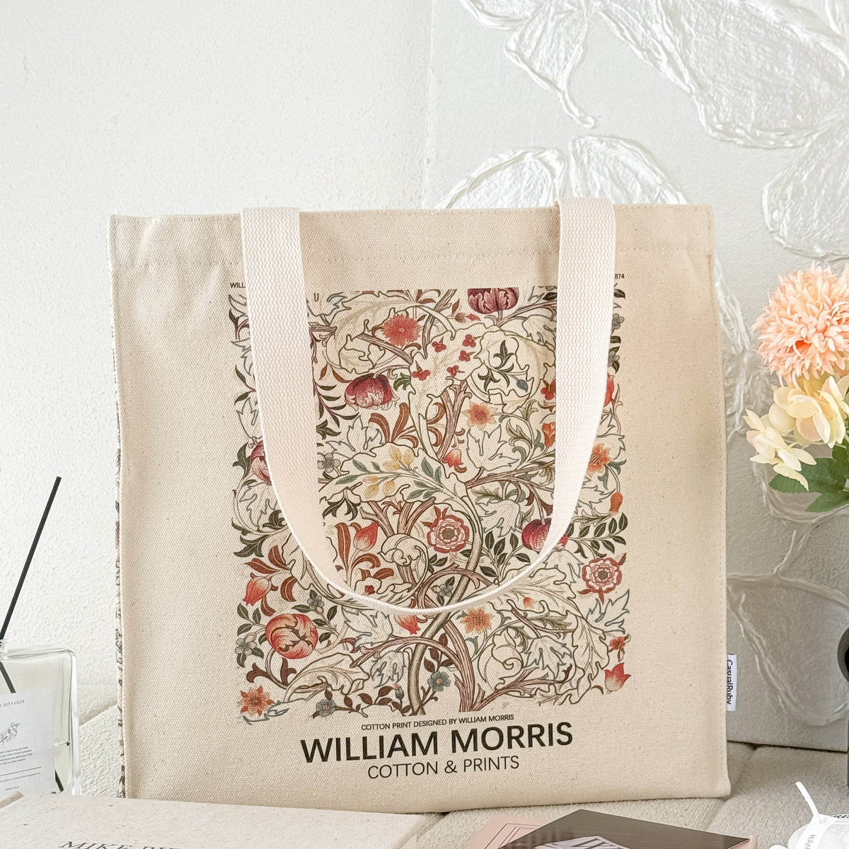 William Morris “Vintage Flower” - Casualruby
