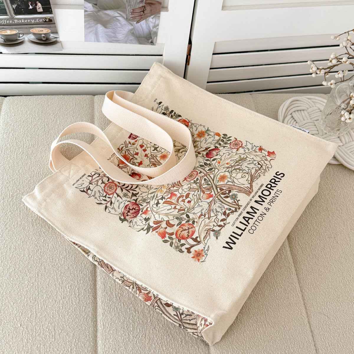 William Morris “Vintage Flower” - Casualruby